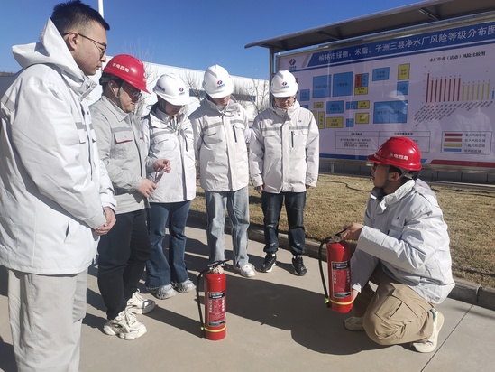 滅火器實操講解-投資公司榆林項目.jpg