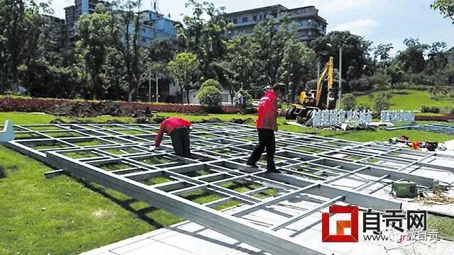 打造自貢“水上燈會”用彩燈講述自貢故事 開啟夜游經(jīng)濟（圖）